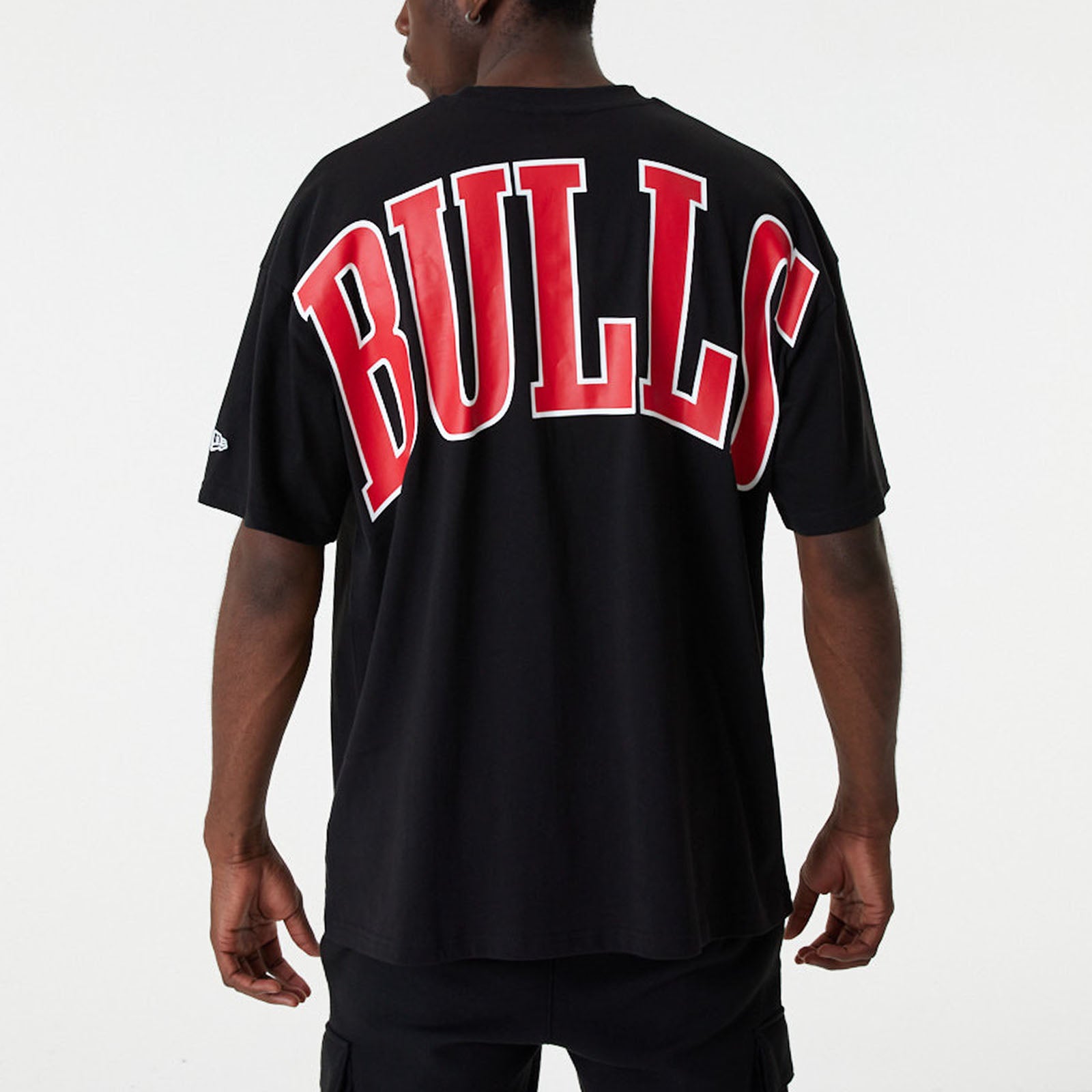 Chicago Bulls NBA Infill Logo Black Oversized T-Shirt