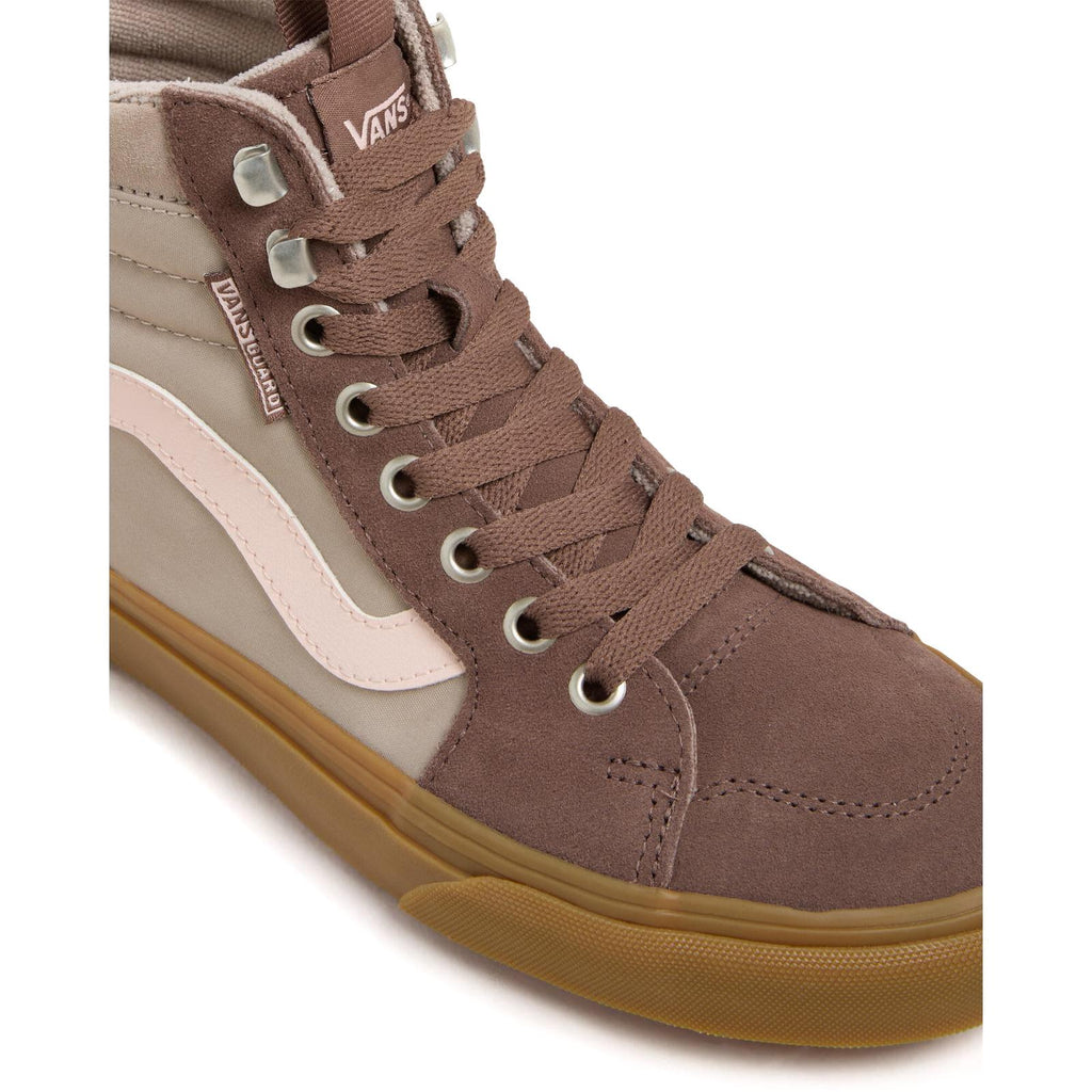 Brown/Gum
